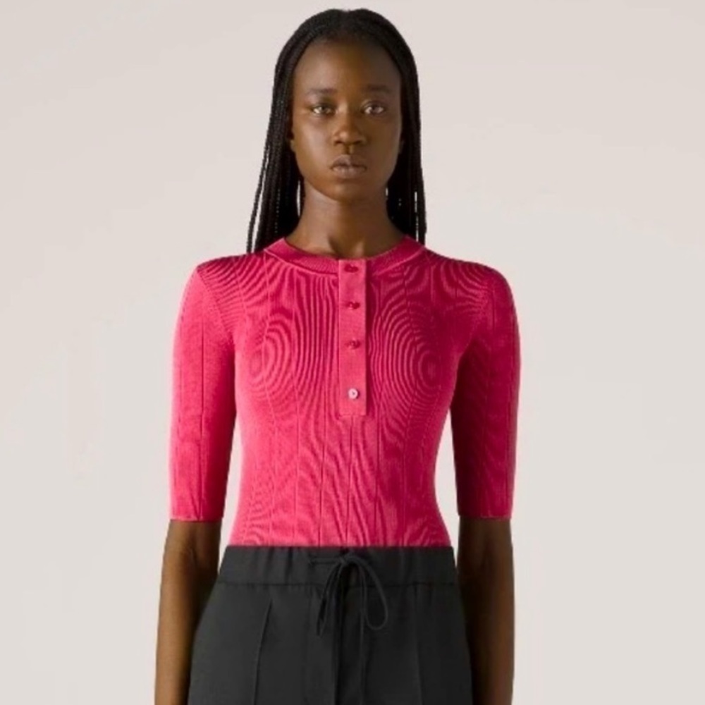 NWT St. John Bright Rayon Knit Elbow Sleeve Henley Top